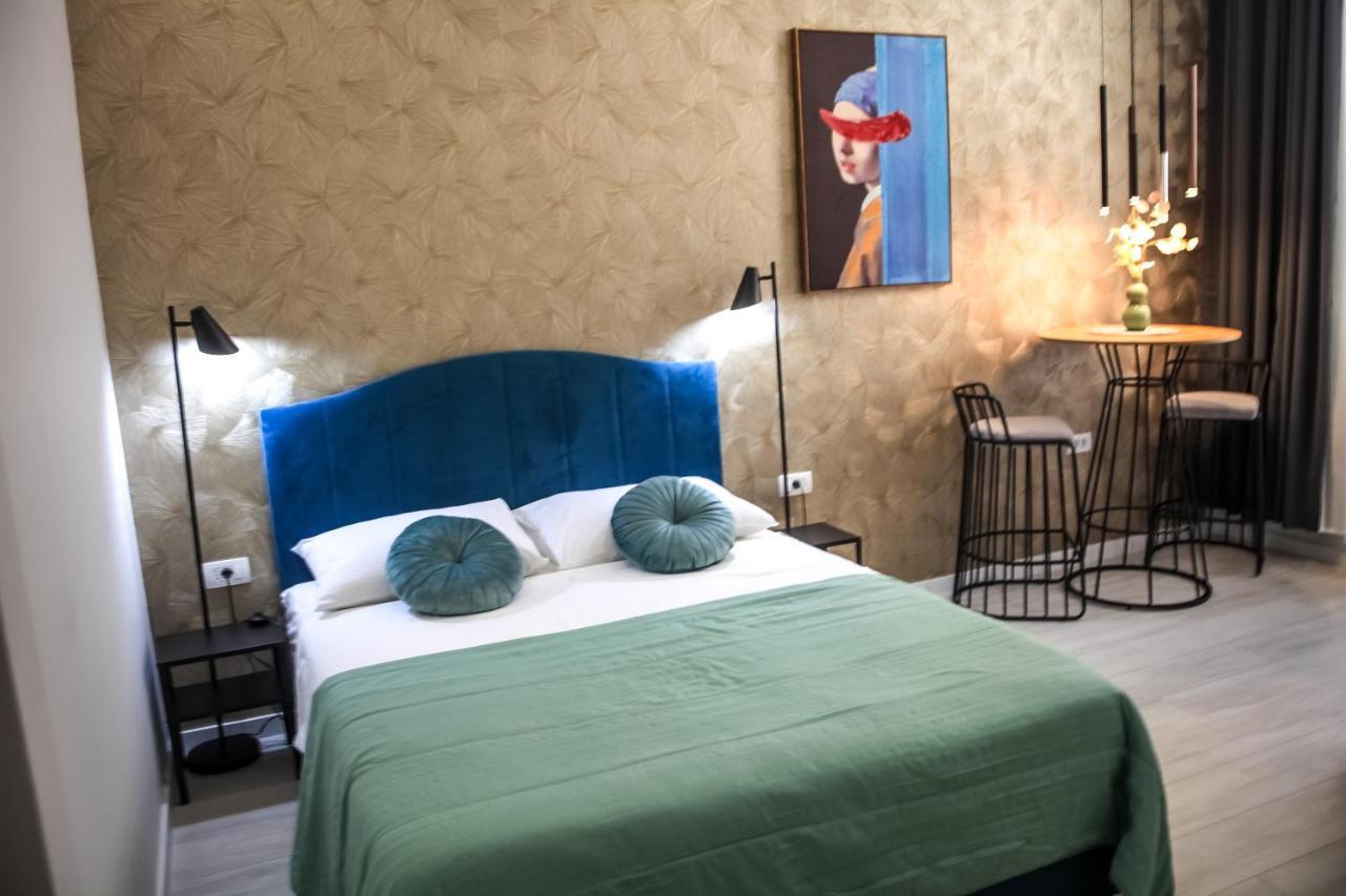 Hedone City Luxury Apartments With Free Parking بولا المظهر الخارجي الصورة
