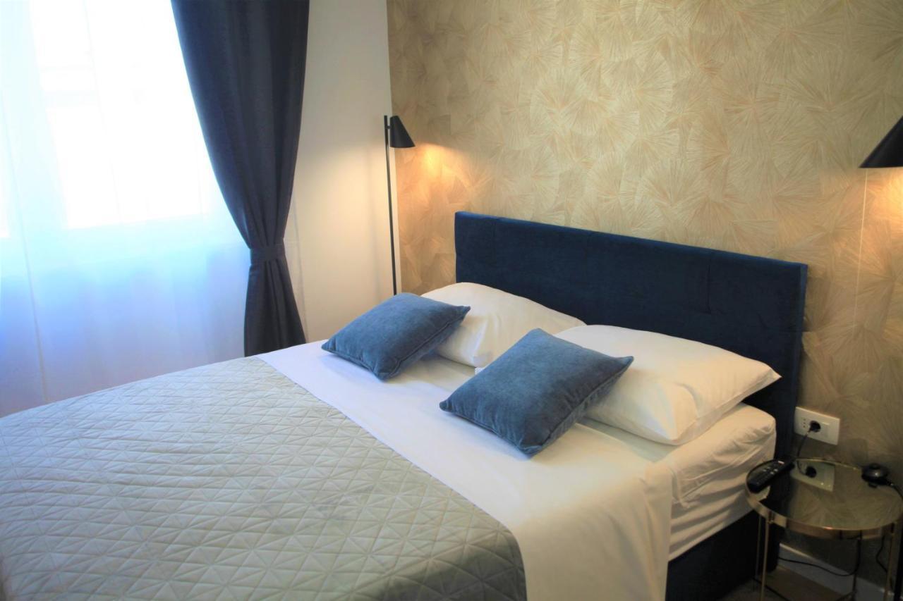 Hedone City Luxury Apartments With Free Parking بولا المظهر الخارجي الصورة